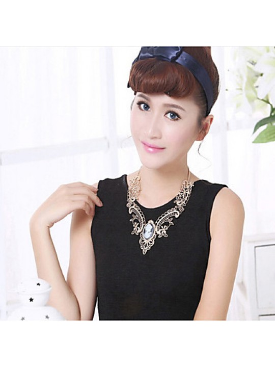 European and American retro metal Pierced Earrings Necklace Set temperament Palace  