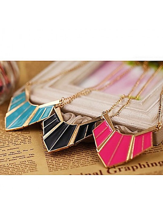 Necklace Pendant Necklaces Jewelry Halloween / Party Fashion Alloy Gold 1pc Gift