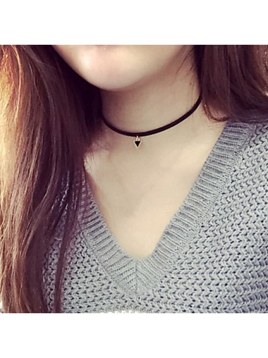 Necklace Choker Necklaces Jewelry Party / Daily / Casual Fashion Leather Black 1pc Gift